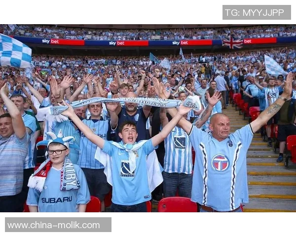 阿德莱德联主场迎战悉尼期待精彩对决与激烈竞争