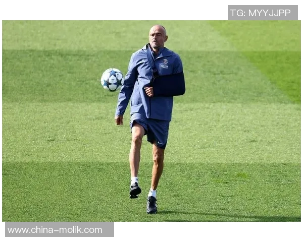 恩里克:舍瓦利耶被铲时裁判的判罚?你们揣摩下我的弦外之音 恩里克:舍瓦利耶被铲时裁判的判罚?你们揣摩下我的弦外之音